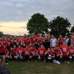 VfL Wettesingen - SG WBO Juni 2015: Enige Leute der 1./2. Mannschaft und Gäste/Freunde/Betreuer/Trainer...
