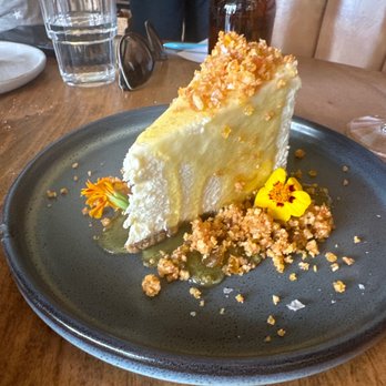 The Monroe - Cheese cake - New American Near Me - Orlando, Florida The Monroe - Cheese cake - New American Near Me - Orlando, Florida