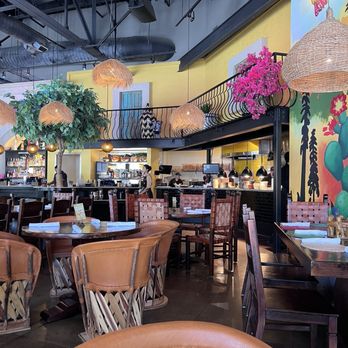 Casa Lola - Mexican Near Me - Sacramento, California