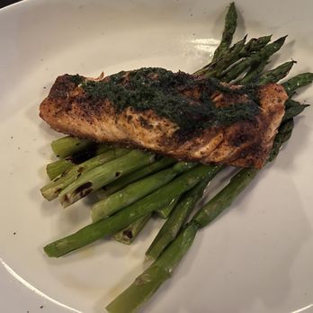 Blackwall Hitch - Blackened Salmon - Seafood Near Me - Alexandria, Virginia