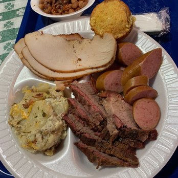 Natty Flat Smokehouse - Brisket, sausage, smoked turkey, 2 sides $13.95 - Barbeque Near Me - Mineral Wells, Texas
