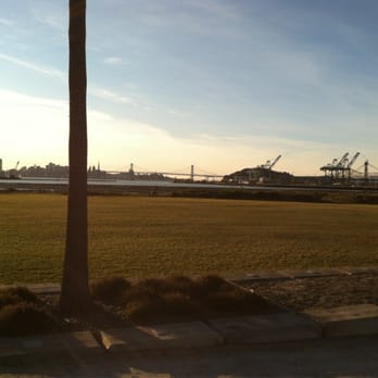 Middle Harbor Shoreline Park - Parks Near Me - Oakland, California Middle Harbor Shoreline Park - Parks Near Me - Oakland, California