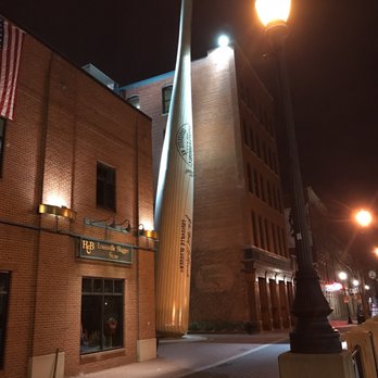 World's Largest Baseball Bat - The World's Largest Bat - Landmarks & Historical Buildings Near Me - Louisville, Kentucky World's Largest Baseball Bat - The World's Largest Bat - Landmarks & Historical Buildings Near Me - Louisville, Kentucky