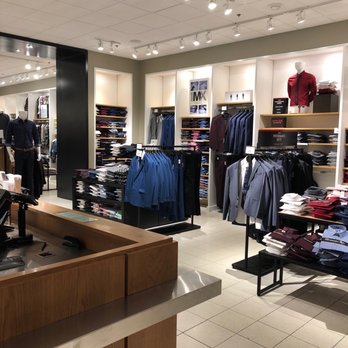 Express - Women's Clothing Near Me - Bakersfield, California