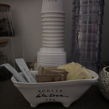 Kohler Waters Spa - Hydration and snacks and the cutest lil tub - Day Spas Near Me - Burr Ridge, Illinois