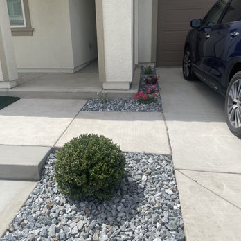 Bella Vista Landscape - New walk way steps with flowers and bush plant - Landscaping Near Me
