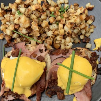 Blu Jam Cafe - Blu Jam Benedict - Breakfast & Brunch Near Me - Sherman Oaks, California