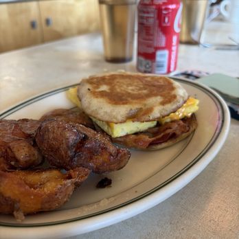 Palace Diner - Breakfast & Brunch Near Me - Biddeford, Maine Palace Diner - Breakfast & Brunch Near Me - Biddeford, Maine