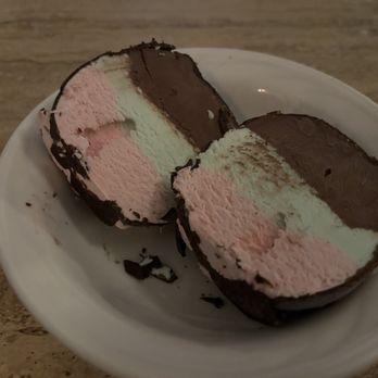 Ralphs Italian Restaurant - Ice cream dessert - Italian Near Me - Philadelphia, Pennsylvania
