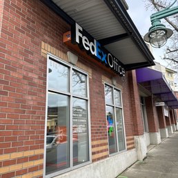 FEDEX OFFICE PRINT & SHIP CENTER - Updated November 2025 - 64