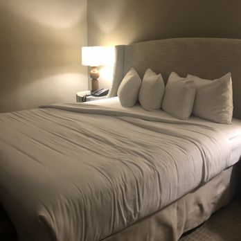 Hotel del Coronado, Curio Collection by Hilton - Beautiful bed - Coronado, CA