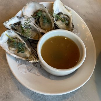 et al. - Seasonal Oysters - Breakfast & Brunch Near Me - Honolulu, Hawaii et al. - Seasonal Oysters - Breakfast & Brunch Near Me - Honolulu, Hawaii