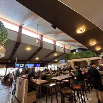 Coffee Lovers - Inside - Coffee & Tea Near Me - San Jose, California