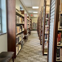 Livingston Public Library - Bookshelves