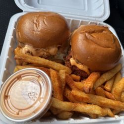 Iffy’s Hot Chicken - Sliders and Seasoned Fries