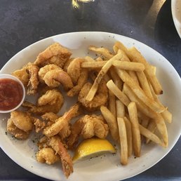 Key West Fried Shrimp, large amount of shrimp, lightly breaded , Key West Fried Shrimp, large amount of shrimp, lightly breaded ,