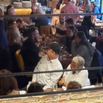 Serafina Tribeca - Crowded restaurant - Bars Near Me - New York, New York