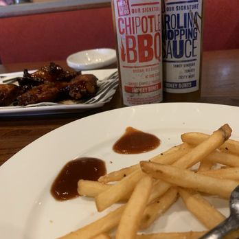 Smokey Bones Lithonia - More samples of great sauces.... - Barbeque Near Me - Lithonia, Georgia