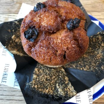 Flax & Kale - Blueberry quinoa muffin - Spanish Near Me - Barcelona, B