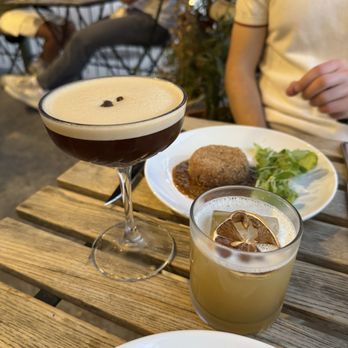 Mar's - Espresso Martini & Penicillin - New American Near Me - Astoria, New York