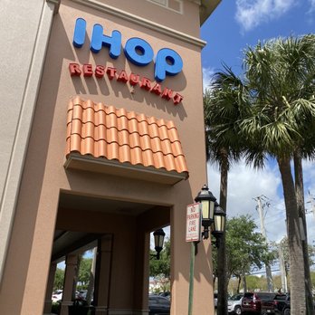 Miramar Crossings - Shopping Centers Near Me - Miramar, Florida Miramar Crossings - Shopping Centers Near Me - Miramar, Florida