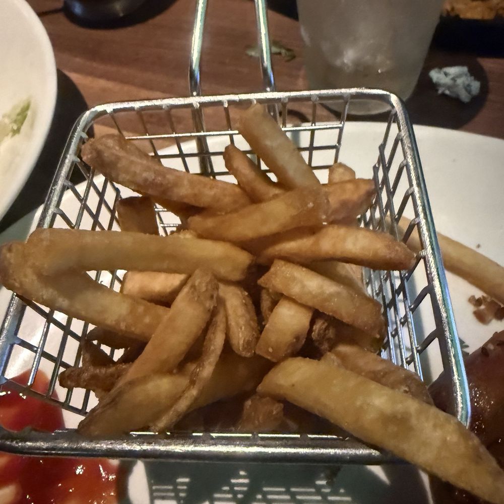 Yard House - Old fries that I've been sitting there - New American Near Me - Carlsbad, California