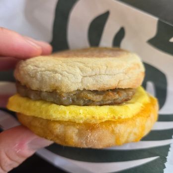 Starbucks - Coffee & Tea Near Me - Troy, Michigan