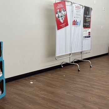 CVS Pharmacy - Trash on the ground - Drugstores Near Me - IRVINE, California