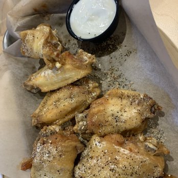 Buffalo Wild Wings - Lemon pepper, traditional wings - Sports Bars Near Me - Ontario, Ohio Buffalo Wild Wings - Lemon pepper, traditional wings - Sports Bars Near Me - Ontario, Ohio