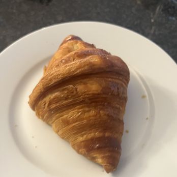 The French Bastards - Their excellent croissants -- buttery goodness - Bakeries Near Me - Paris The French Bastards - Their excellent croissants -- buttery goodness - Bakeries Near Me - Paris