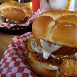 Burgers are amazing! Burgers are amazing!