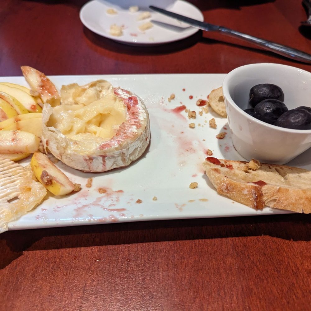 Brie appetizer Brie appetizer