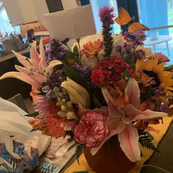 Lucy's Flowers & Gifts