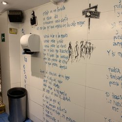 De la Ostia - Bathroom