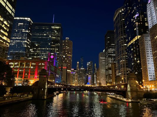 Chicago Riverwalk by null