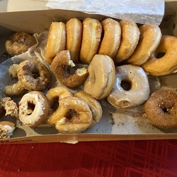 LaMar's Donuts and Coffee - a box of doughnuts - Donuts Near Me - Wichita, Kansas LaMar's Donuts and Coffee - a box of doughnuts - Donuts Near Me - Wichita, Kansas