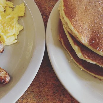 Bill's Cafe - Scrambled Eggs, Sausages, Pancakes - American Near Me - San Jose, California Bill's Cafe - Scrambled Eggs, Sausages, Pancakes - American Near Me - San Jose, California