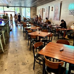 Five07 Coffee Bar and Eatery - Indoor seating