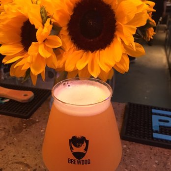 BrewDog Manchester - Hazy Jane just wonderful and delicious - Bars Near Me - Manchester, XGM