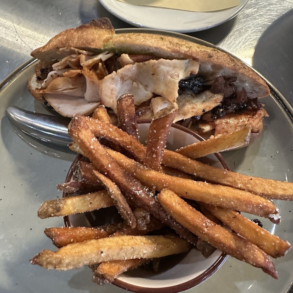 Kounter - Smoked Turkey lunch sandwich - I would not order again - New American Near Me - Rock Hill, South Carolina Kounter - Smoked Turkey lunch sandwich - I would not order again - New American Near Me - Rock Hill, South Carolina