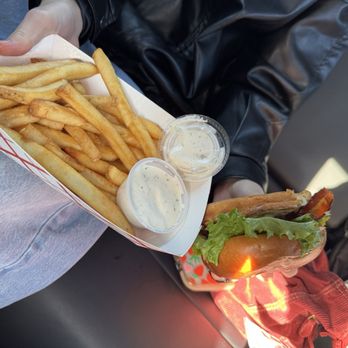 Geri’s Snack Shack - BLT - Burgers Near Me - Langley, Washington