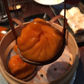 卅二公館 - Hot and sour Shanghai dumplings. - Dim Sum Near Me - Hong Kong, HK 卅二公館 - Hot and sour Shanghai dumplings. - Dim Sum Near Me - Hong Kong, HK
