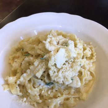 Mad Bene - Love this creamy garlic sauce pasta. Home made pasta made daily. - Italian Near Me - Kapolei, Hawaii Mad Bene - Love this creamy garlic sauce pasta. Home made pasta made daily. - Italian Near Me - Kapolei, Hawaii