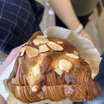Juniper - Raspberry almond croissant - Coffee & Tea Near Me - San Francisco, California