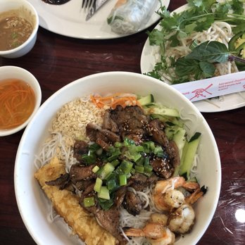 Pho Win - Loved every bite. : tip: mix/stir the bowl to distribute the flavor - Vietnamese Near Me - San Antonio, Texas Pho Win - Loved every bite. : tip: mix/stir the bowl to distribute the flavor - Vietnamese Near Me - San Antonio, Texas