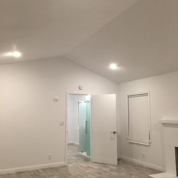 Andy Builders - Room with fire place - General Contractors Near Me