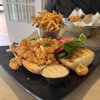 Down the Hatch Maui - Shrimp Po Boy - Seafood Near Me - Lahaina, Hawaii