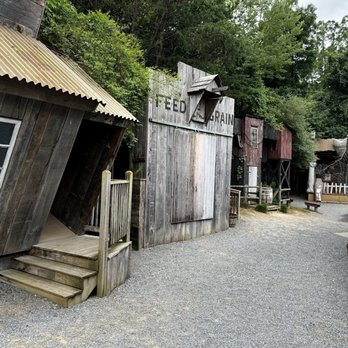 Dinosaur Kingdom II - Dino town - Amusement Parks Near Me - Natural Bridge, Virginia Dinosaur Kingdom II - Dino town - Amusement Parks Near Me - Natural Bridge, Virginia