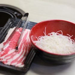 Yummy Hot Pot - Beef & rice noodles