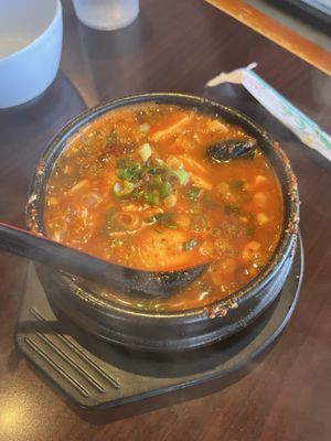 Mandarin Grill & Sushi Bar by null